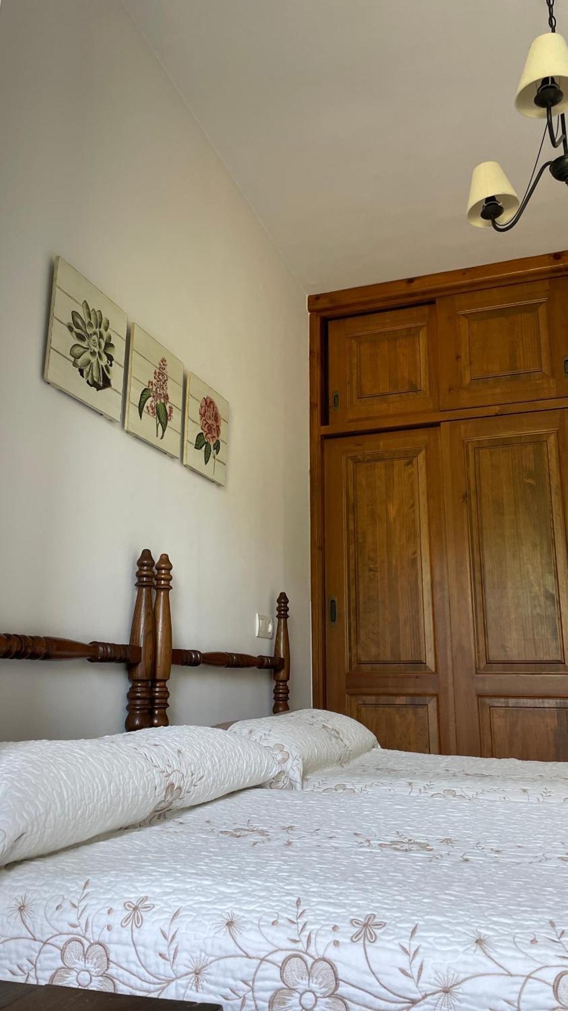 Apartamentos El Picoretu Mestas De Con Ngoại thất bức ảnh