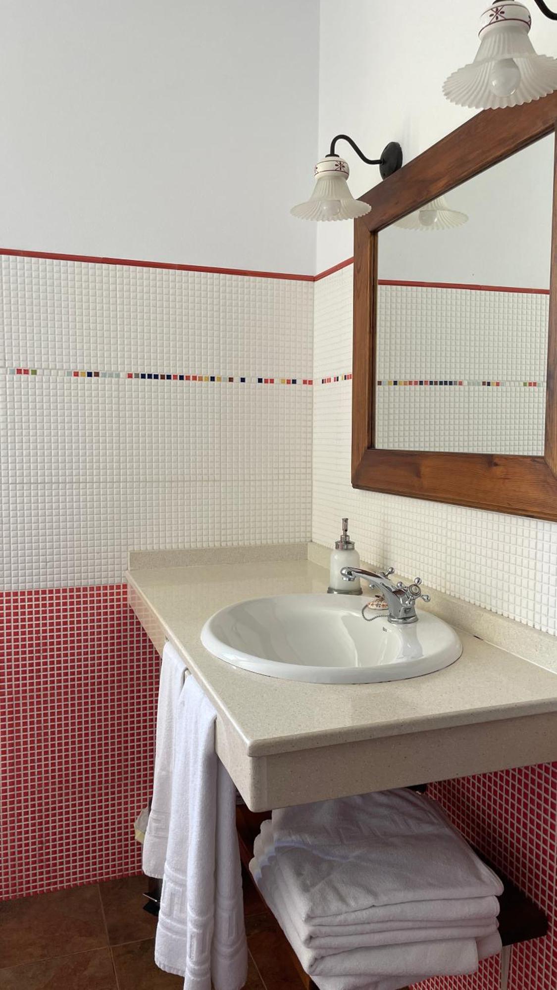 Apartamentos El Picoretu Mestas De Con Ngoại thất bức ảnh