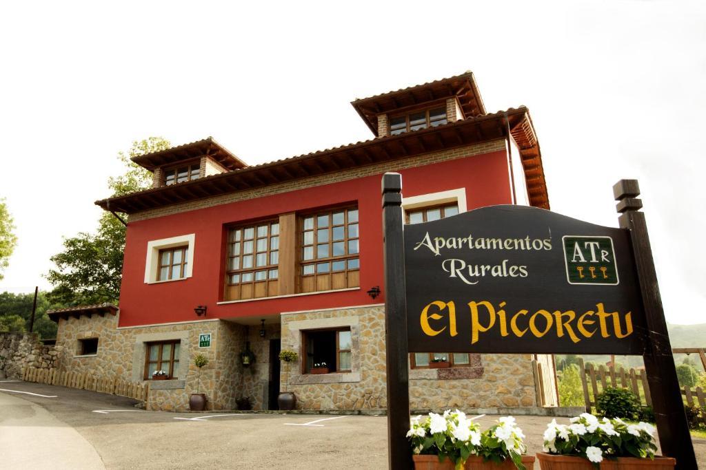 Apartamentos El Picoretu Mestas De Con Phòng bức ảnh